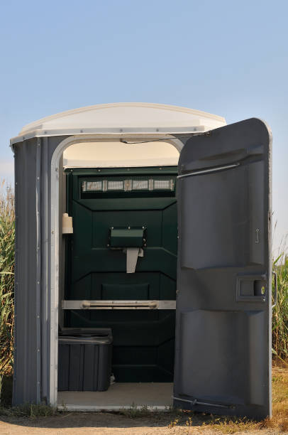 Best Portable restroom trailer rental  in Silver Grove, KY
